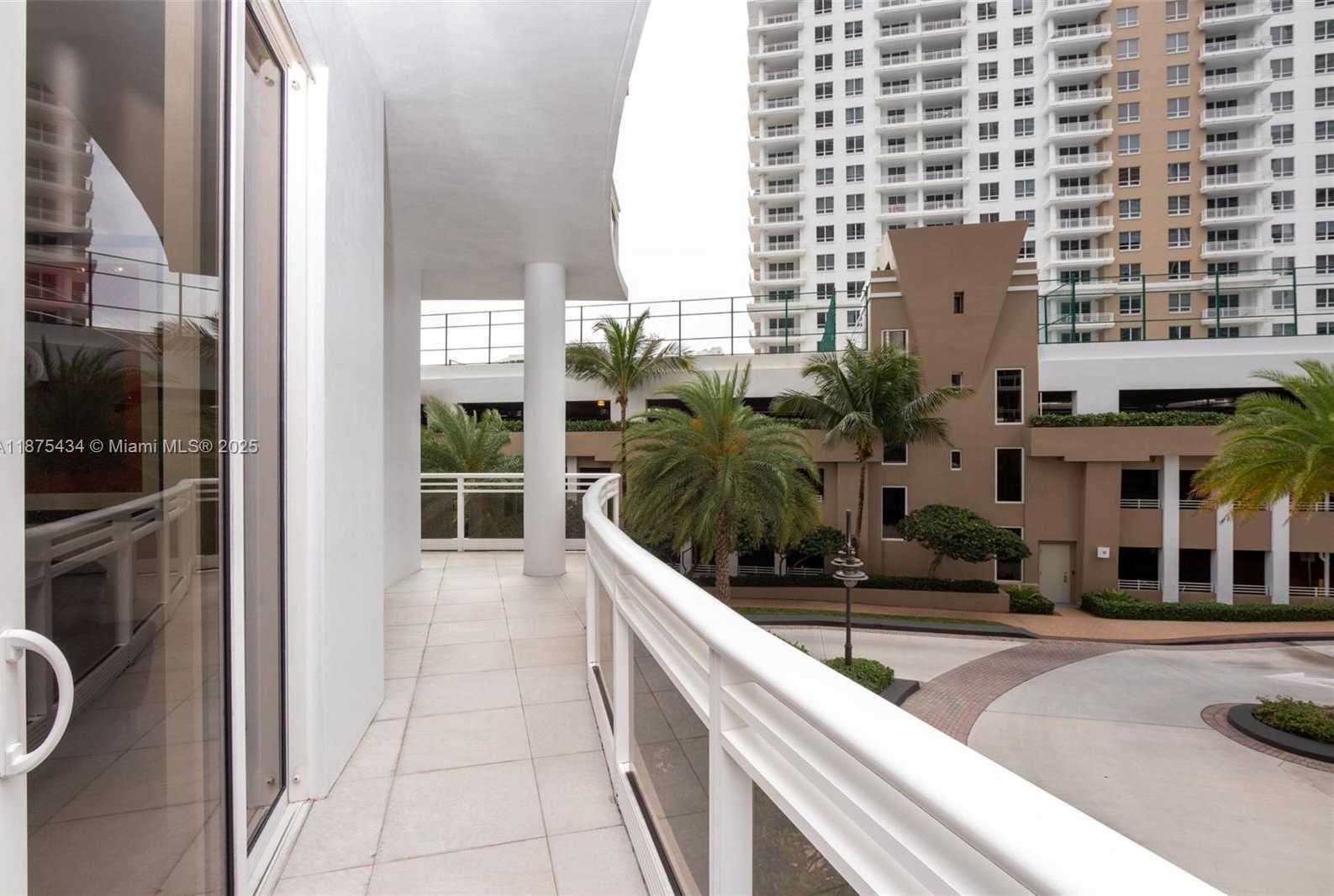 Small Image of 901 BRICKELL KEY BLVD #509, Miami Number 9