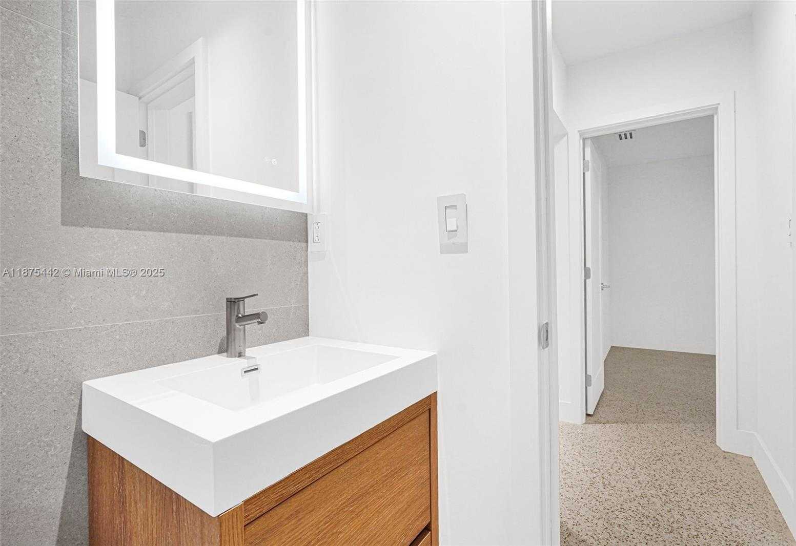 Small Image of 341 NORTH WEST 43, Miami Number 10