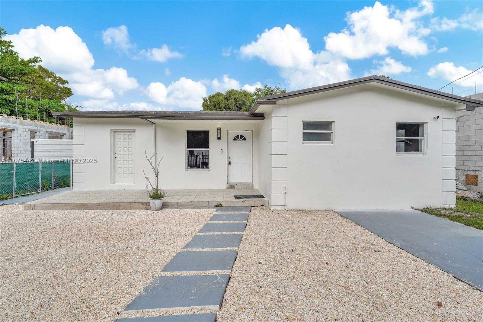 Small Image of 341 NORTH WEST 43, Miami Number 50