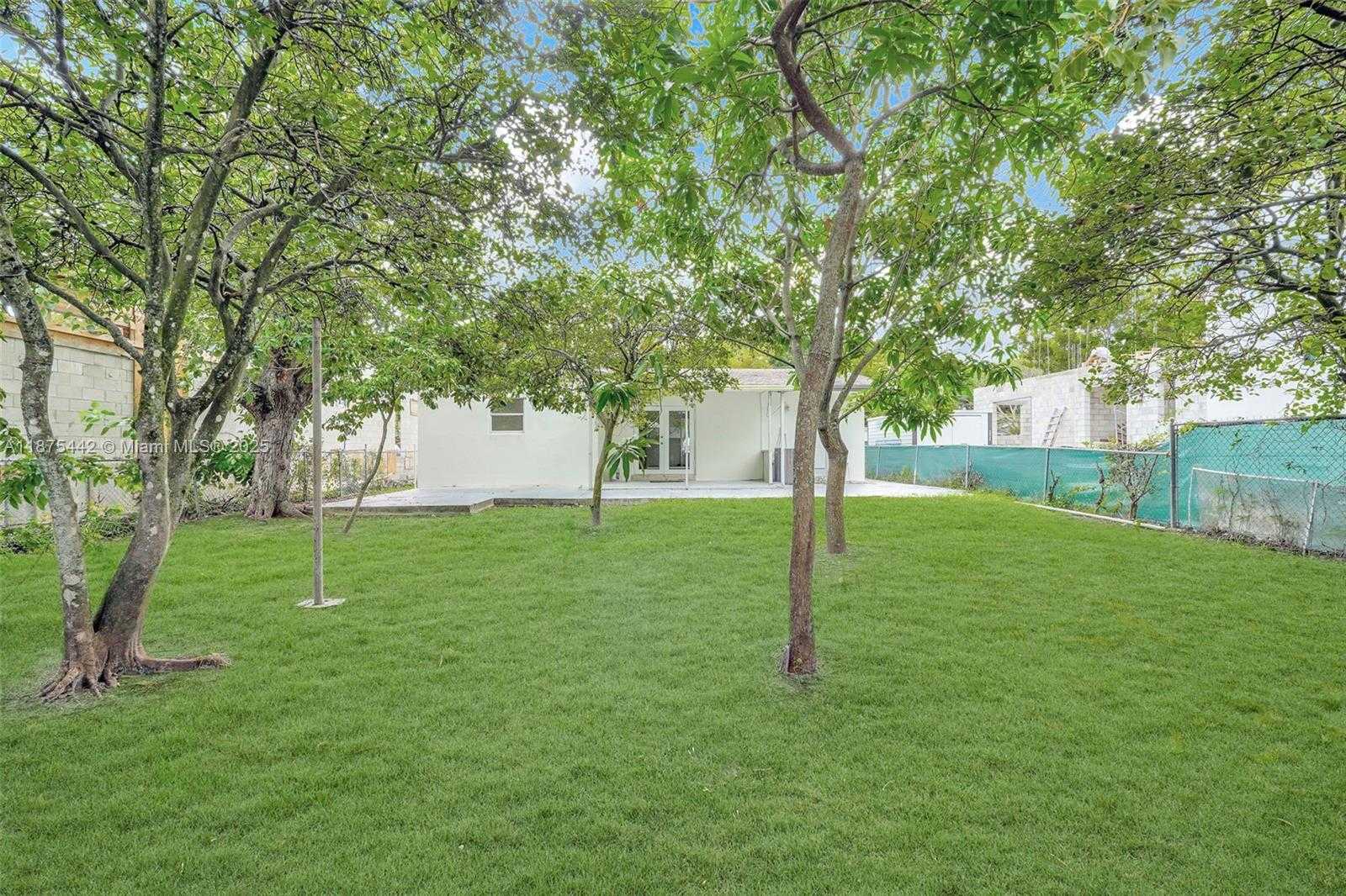 Small Image of 341 NORTH WEST 43, Miami Number 55