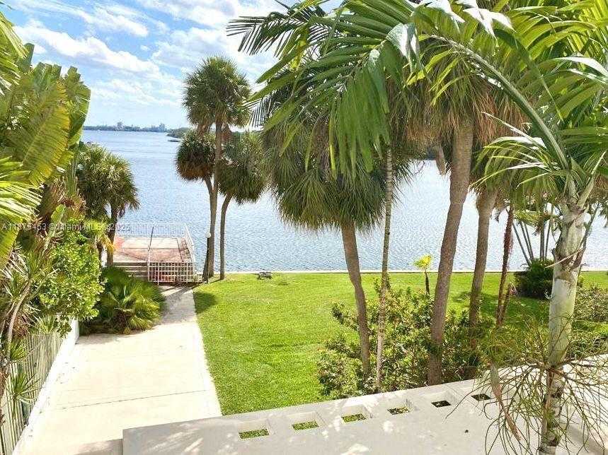 Small Image of 500 BAYVIEW DR #230, Sunny Isles Beach Number 19