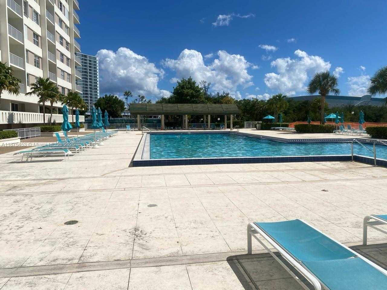 Small Image of 500 BAYVIEW DR #230, Sunny Isles Beach Number 21