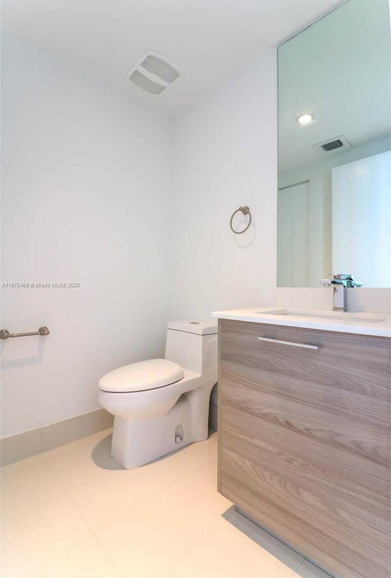 Small Image of 1300 SOUTH MIAMI AVENUE #2706, Miami Number 14