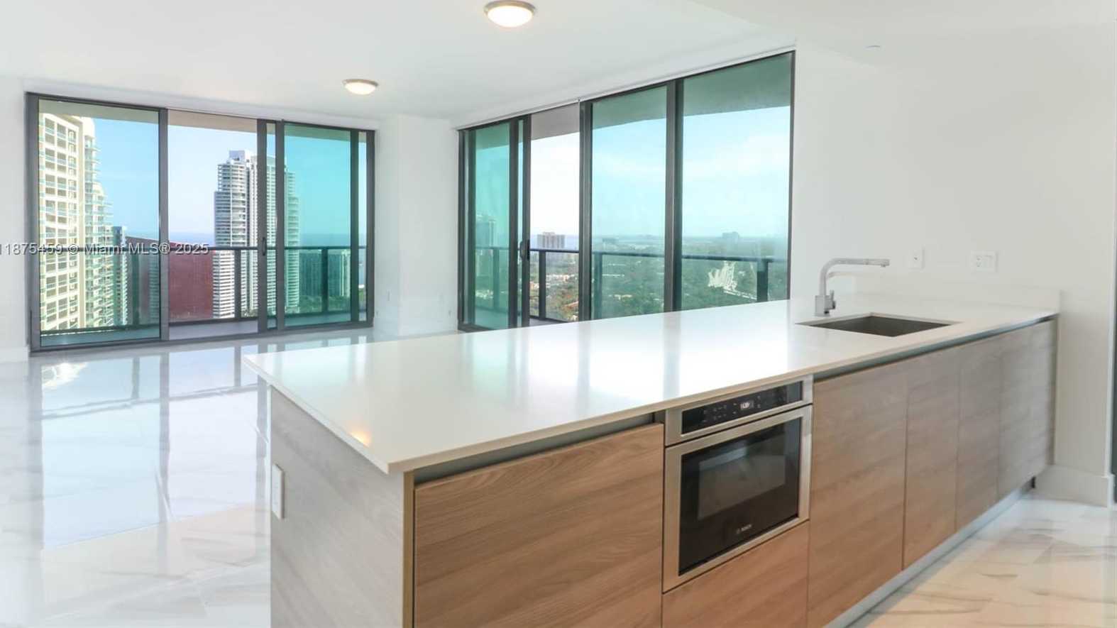 Small Image of 1300 SOUTH MIAMI AVENUE #2706, Miami Number 4