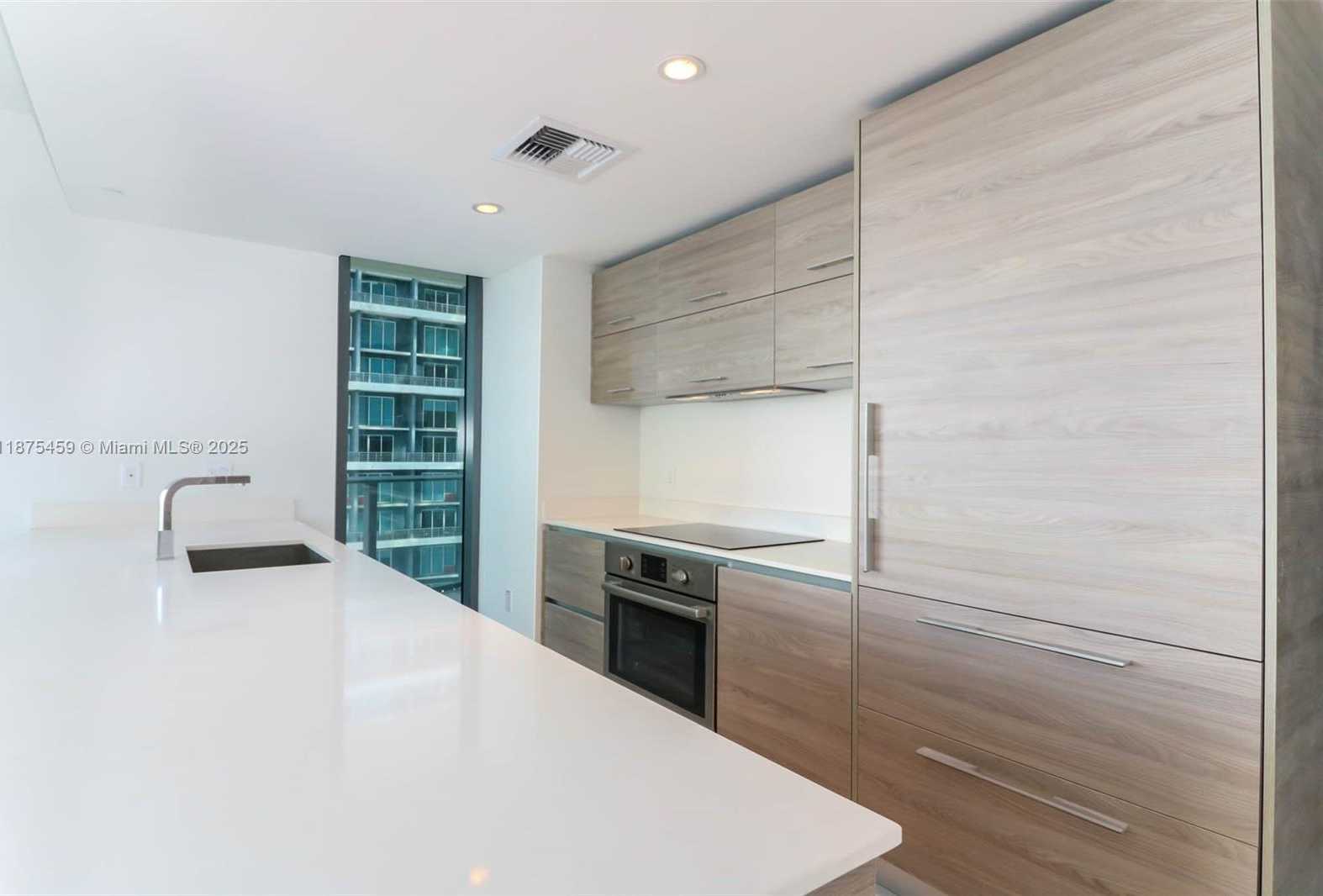Small Image of 1300 SOUTH MIAMI AVENUE #2706, Miami Number 5
