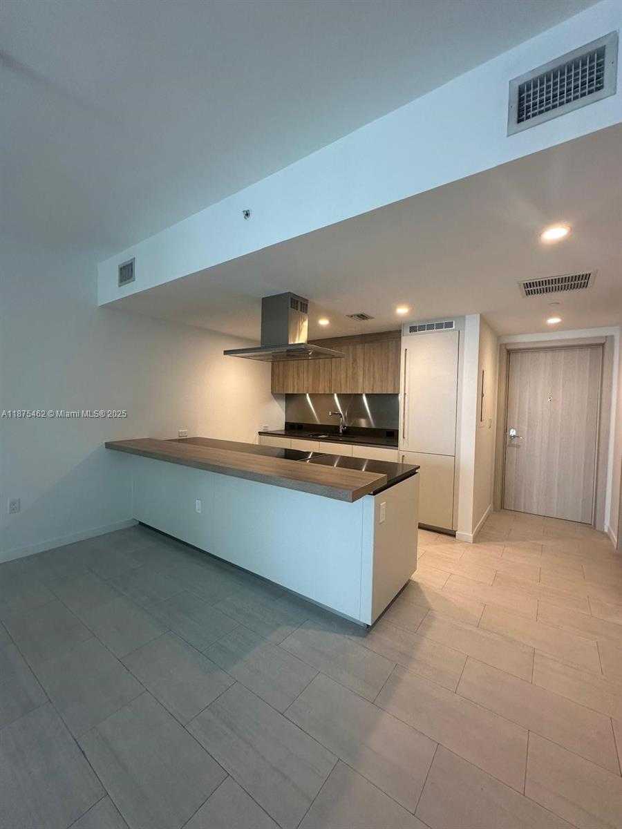 Small Image of 1000 BRICKELL PLZ #4503, Miami Number 35