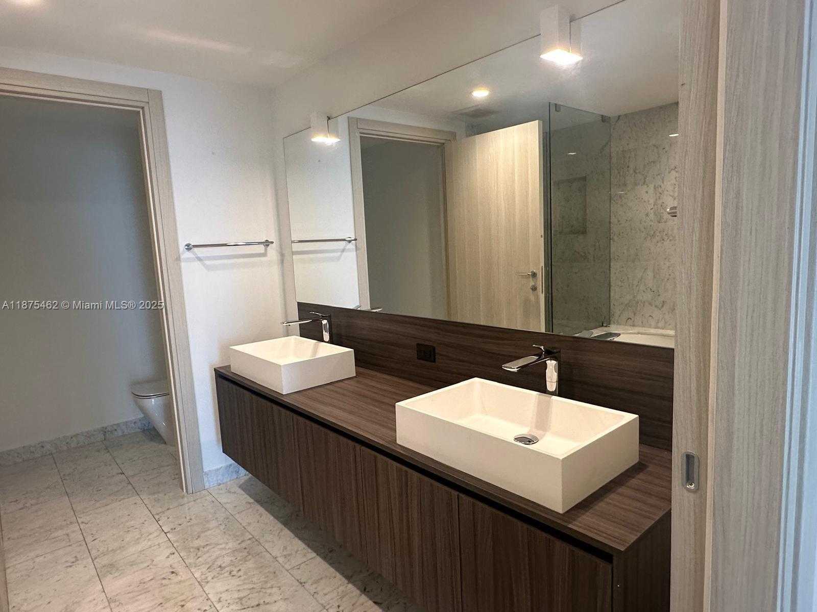 Small Image of 1000 BRICKELL PLZ #4503, Miami Number 37
