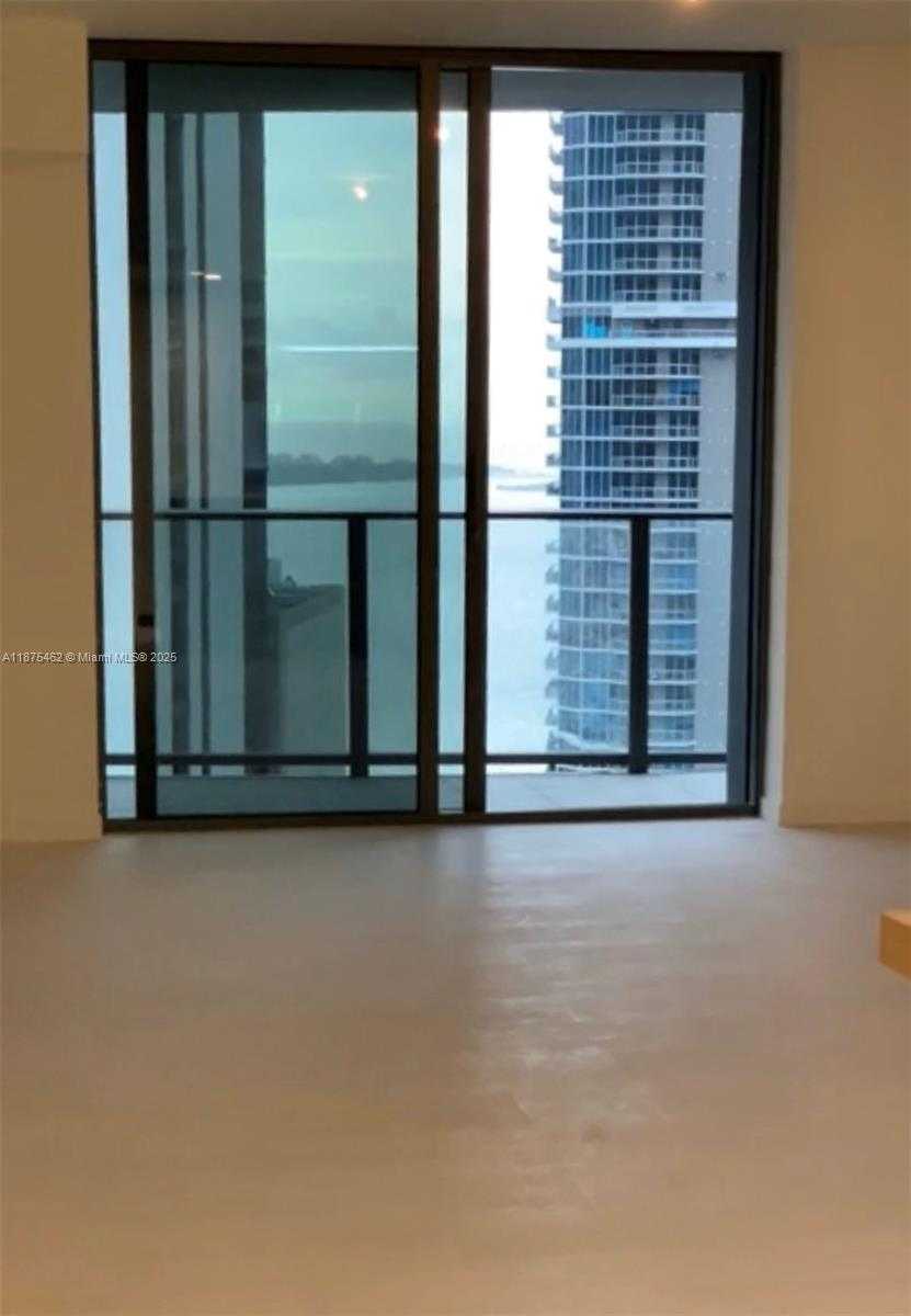 Small Image of 1000 BRICKELL PLZ #4503, Miami Number 42