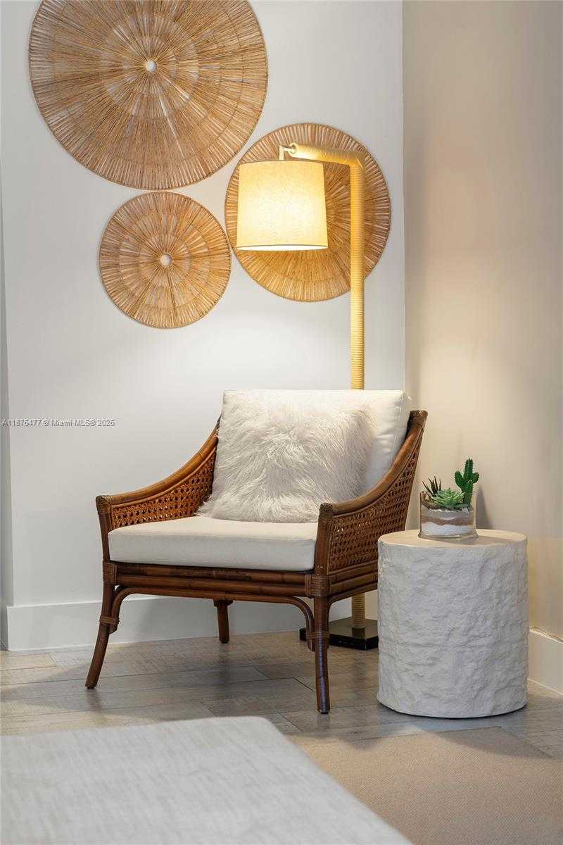 Small Image of Miami Beach Number 16