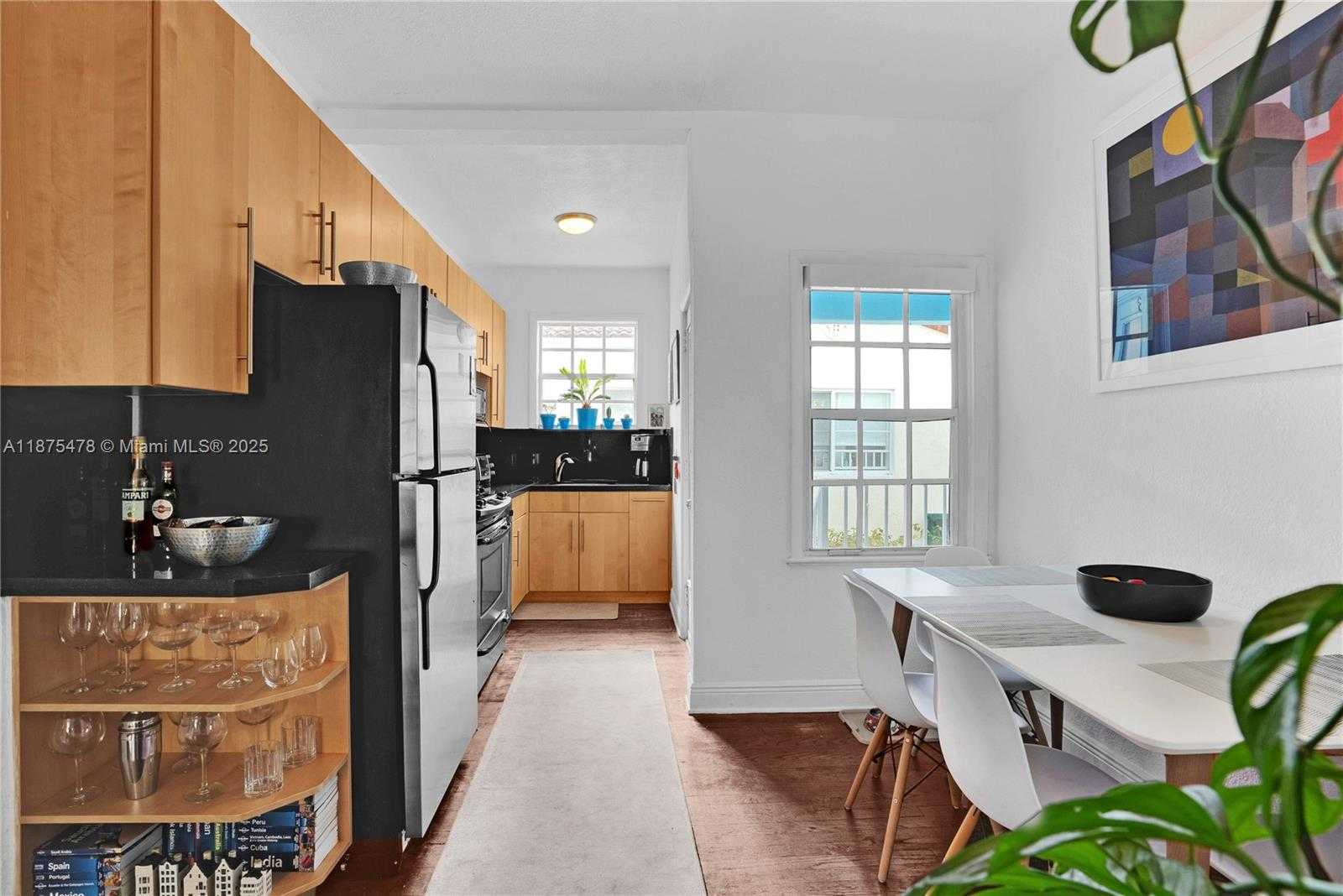 Small Image of 748 EUCLID AVE #3, Miami Beach Number 4