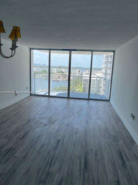 Small Image of 18071 BISCAYNE BLVD #903, Aventura Number 4