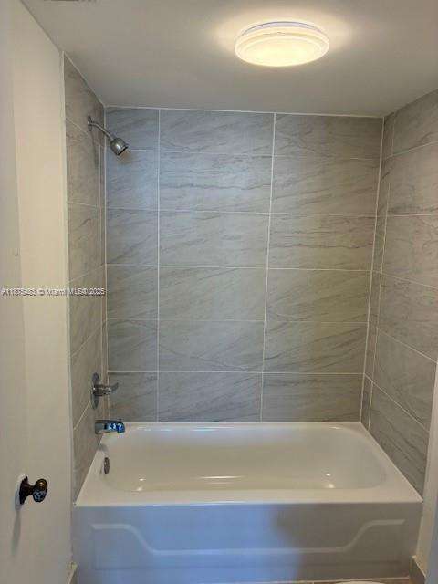 Small Image of 18071 BISCAYNE BLVD #903, Aventura Number 7