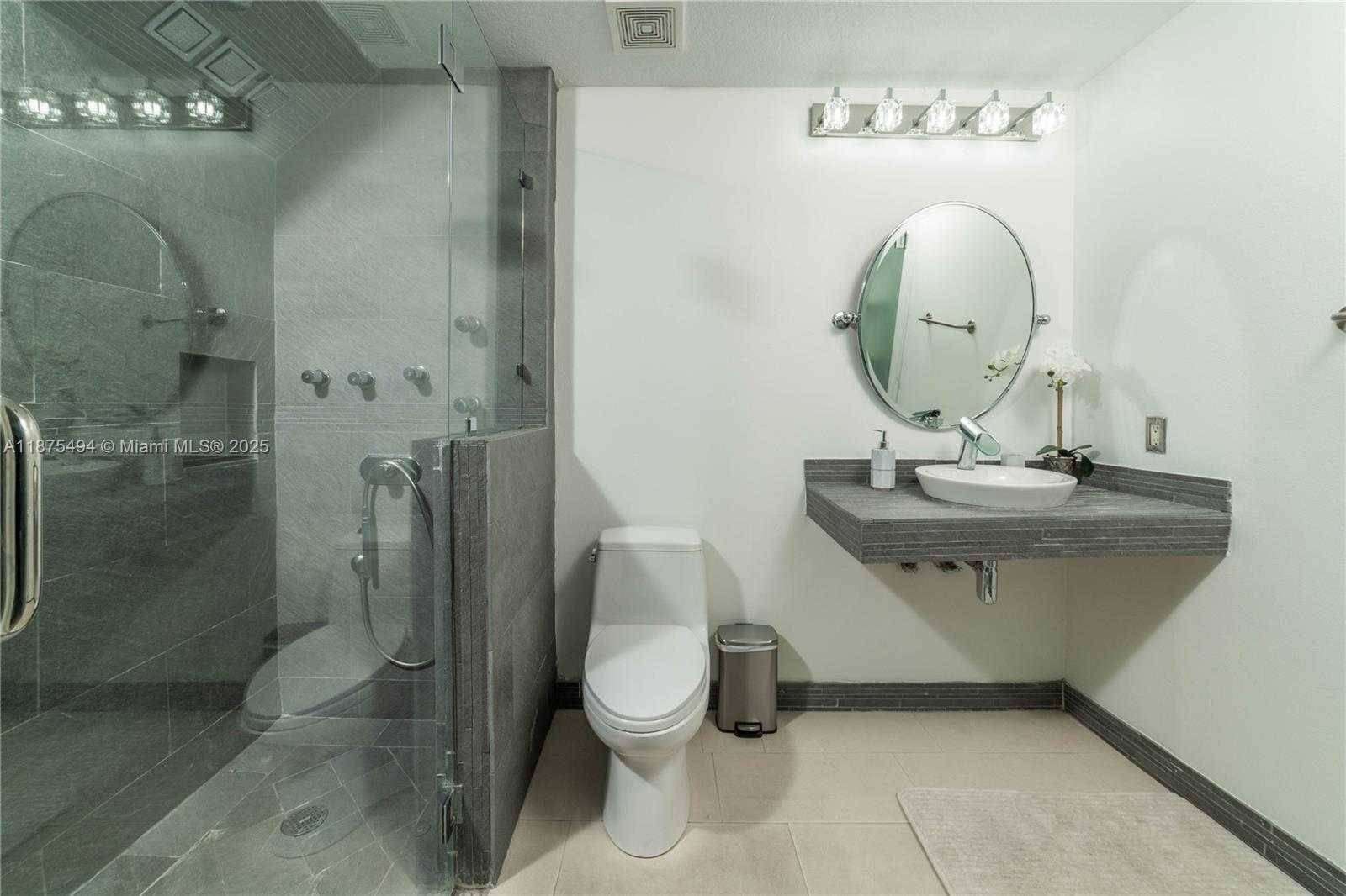 Small Image of 6515 COLLINS AVE #1609, Miami Beach Number 18