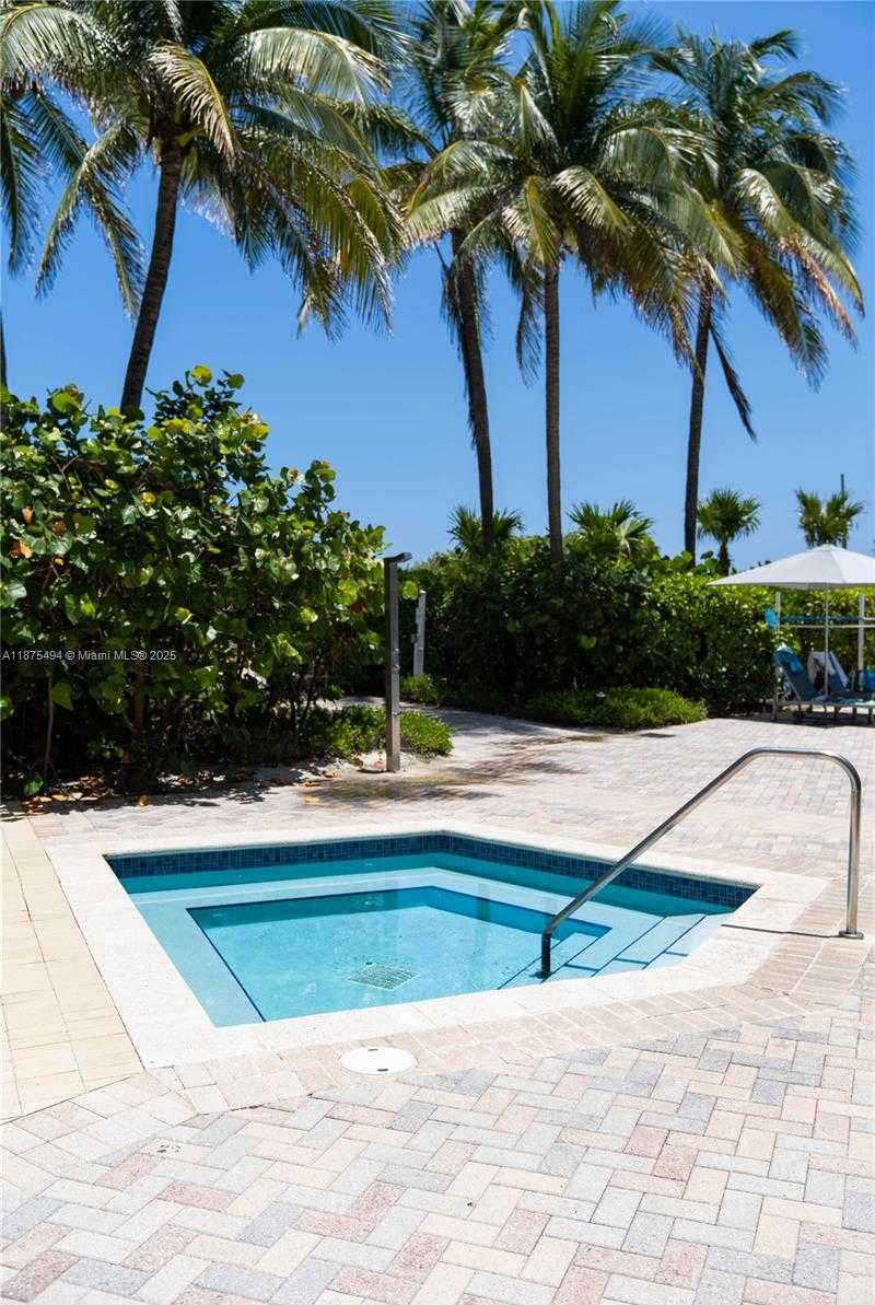 Small Image of 6515 COLLINS AVE #1609, Miami Beach Number 31