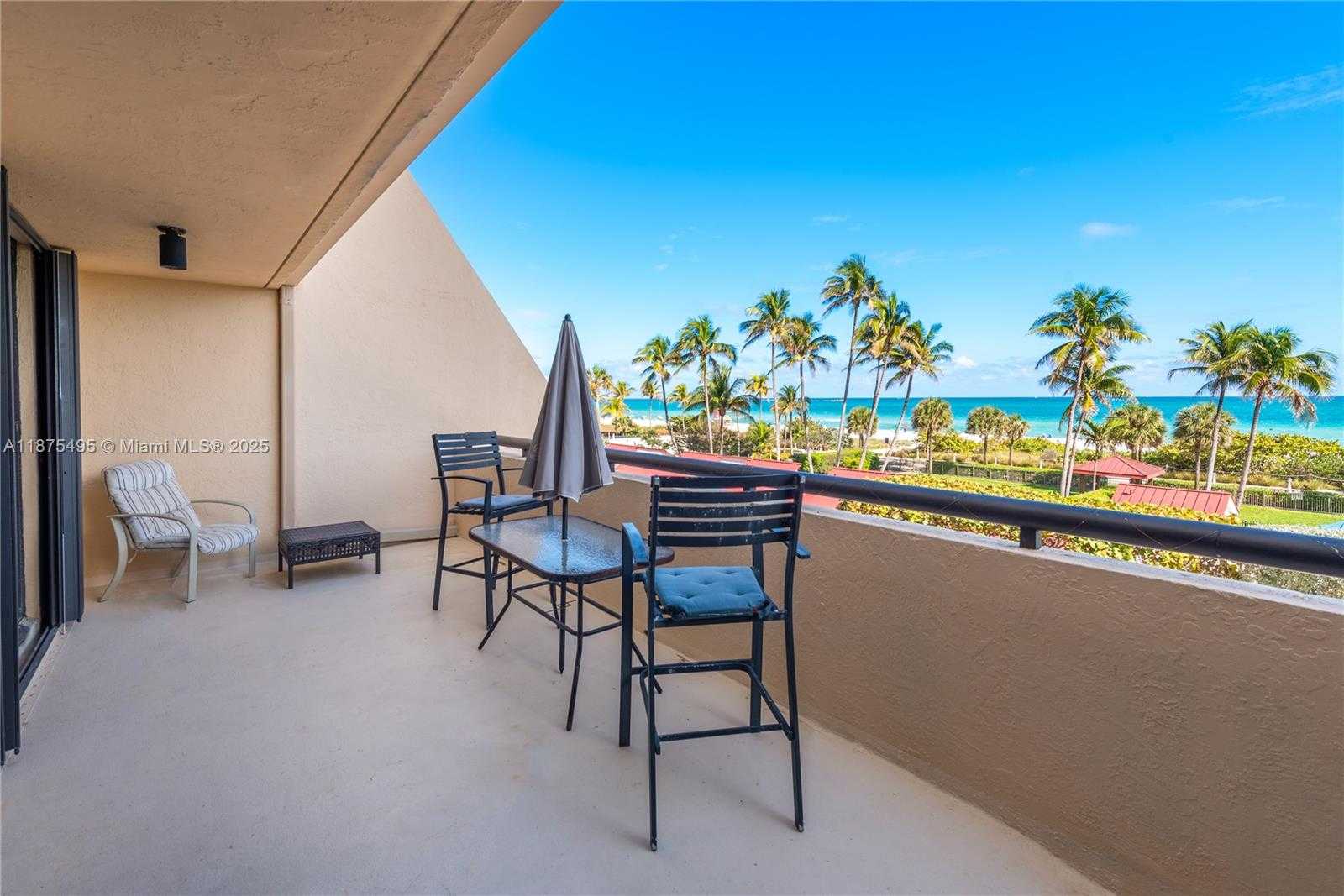 Small Image of 2555 COLLINS AVE #403, Miami Beach Number 10