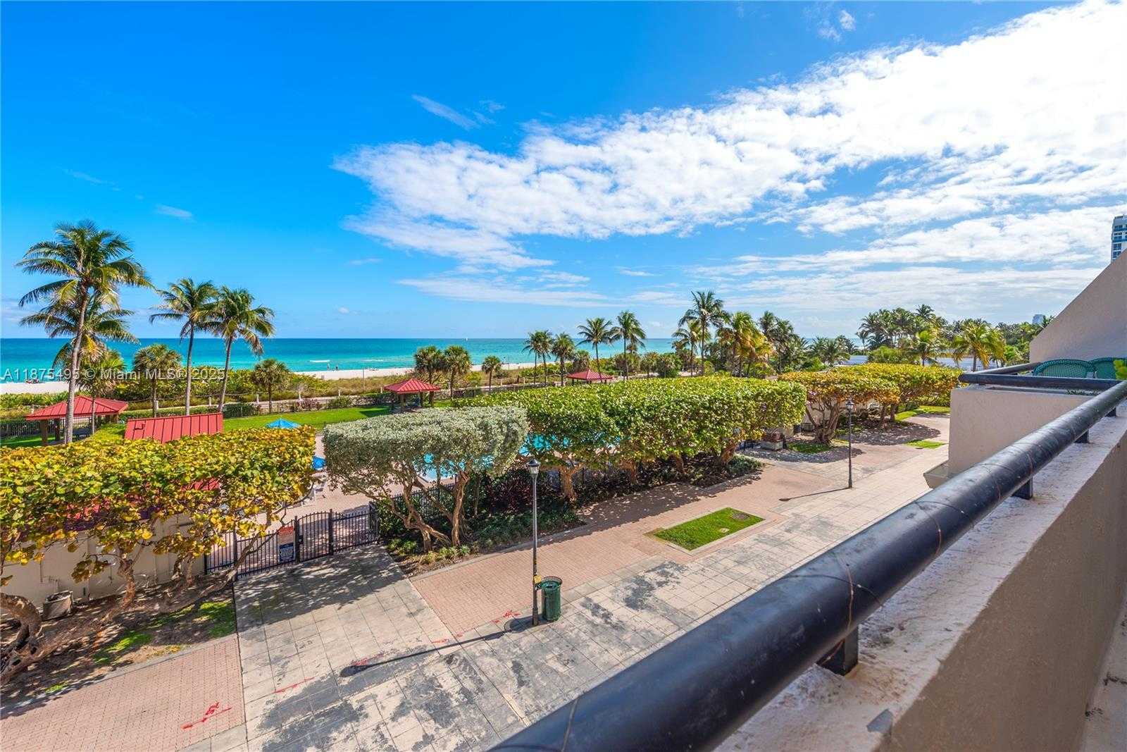 Small Image of 2555 COLLINS AVE #403, Miami Beach Number 12