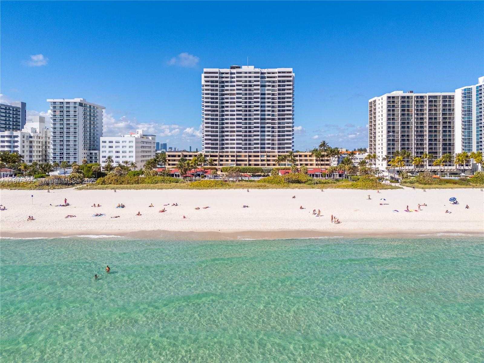 Small Image of 2555 COLLINS AVE #403, Miami Beach Number 34
