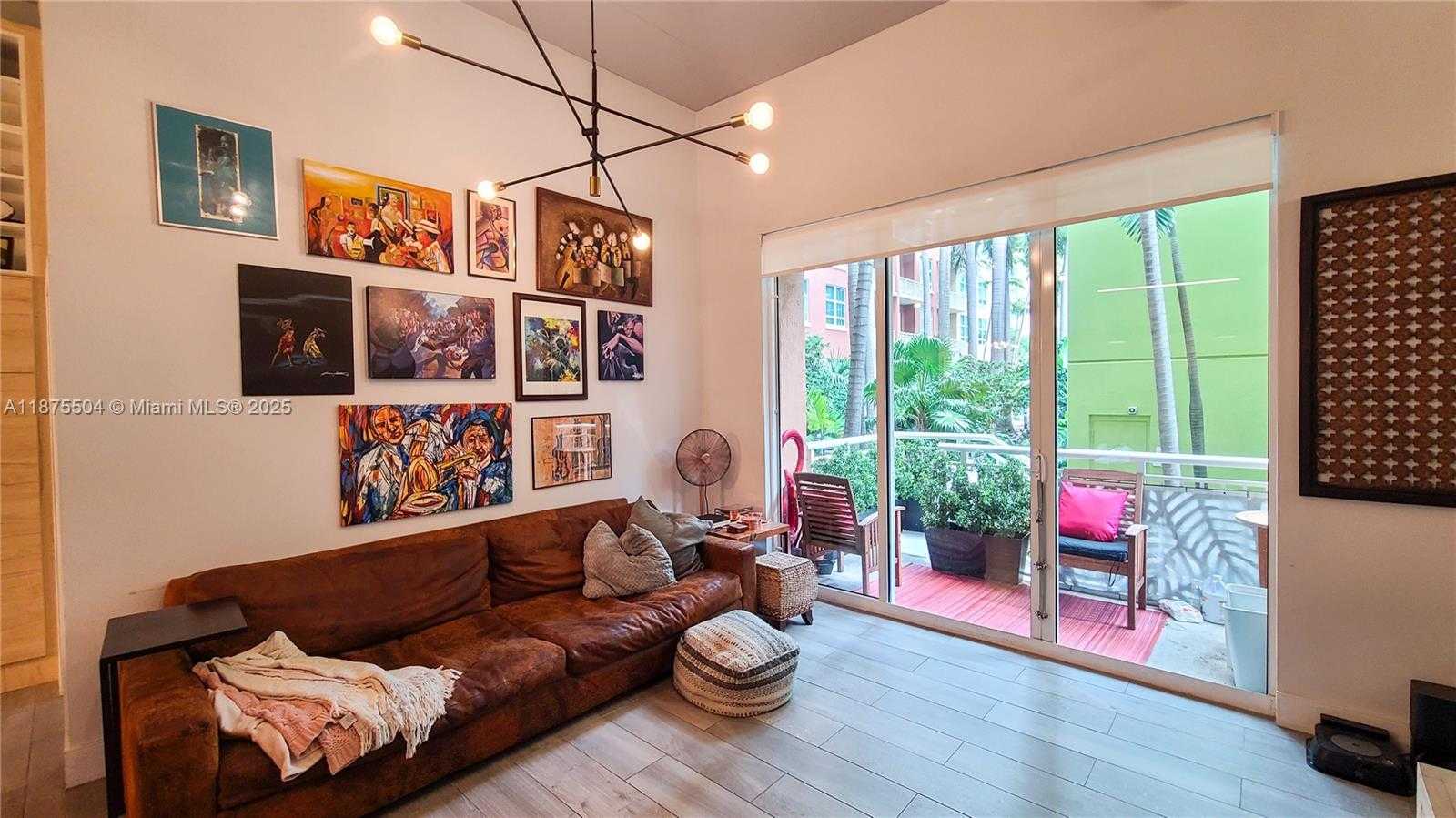 Small Image of 2001 BISCAYNE BLVD #2117, Miami Number 10