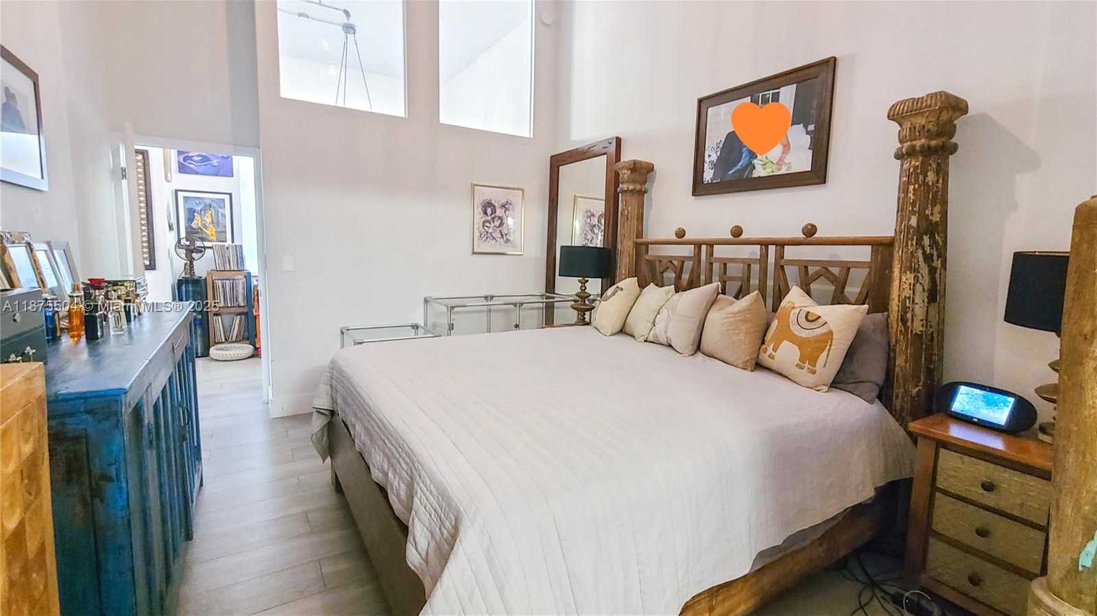 Small Image of 2001 BISCAYNE BLVD #2117, Miami Number 12
