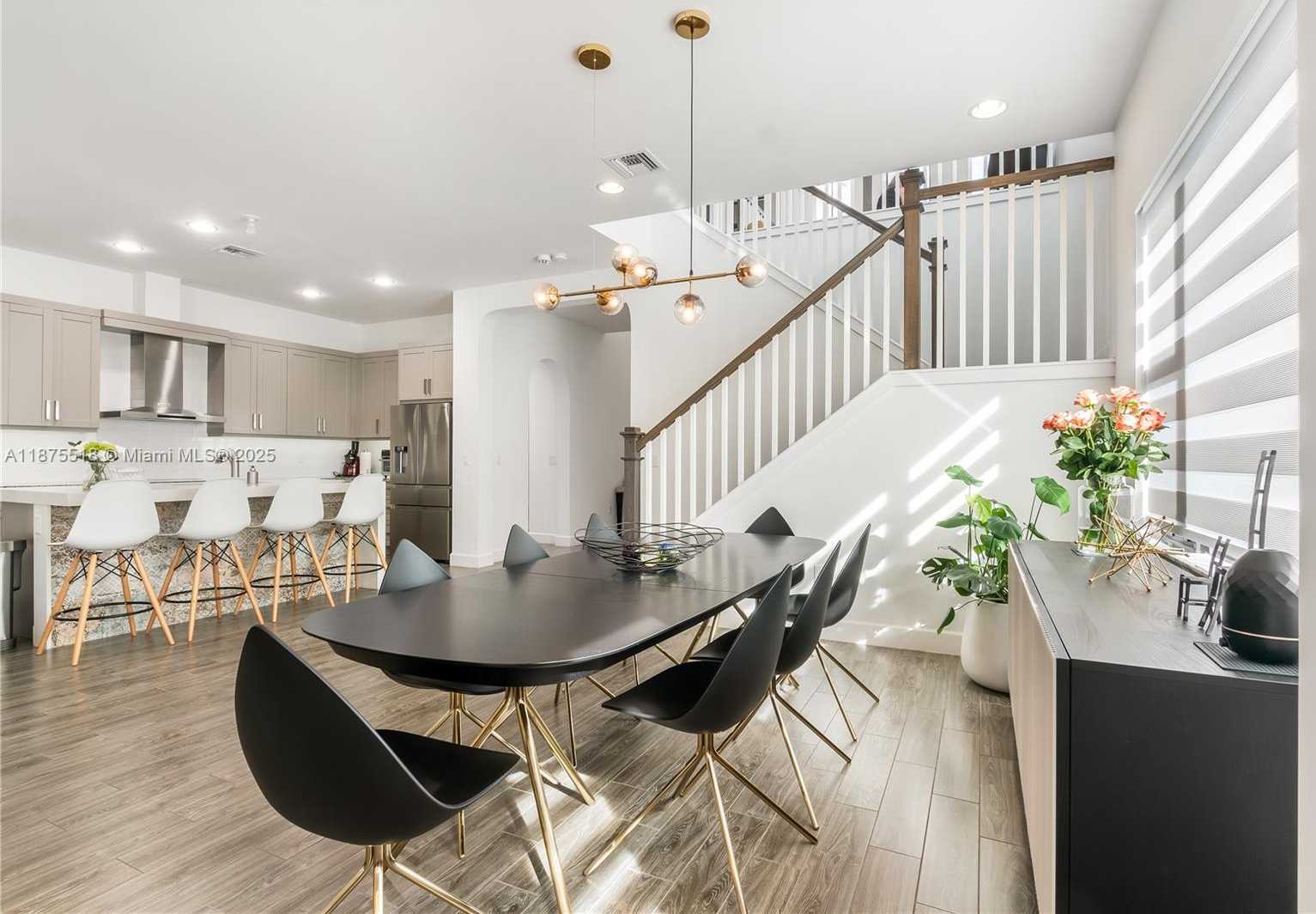 Small Image of 1042 SOUTH WEST 113TH AVE, Pembroke Pines Number 11