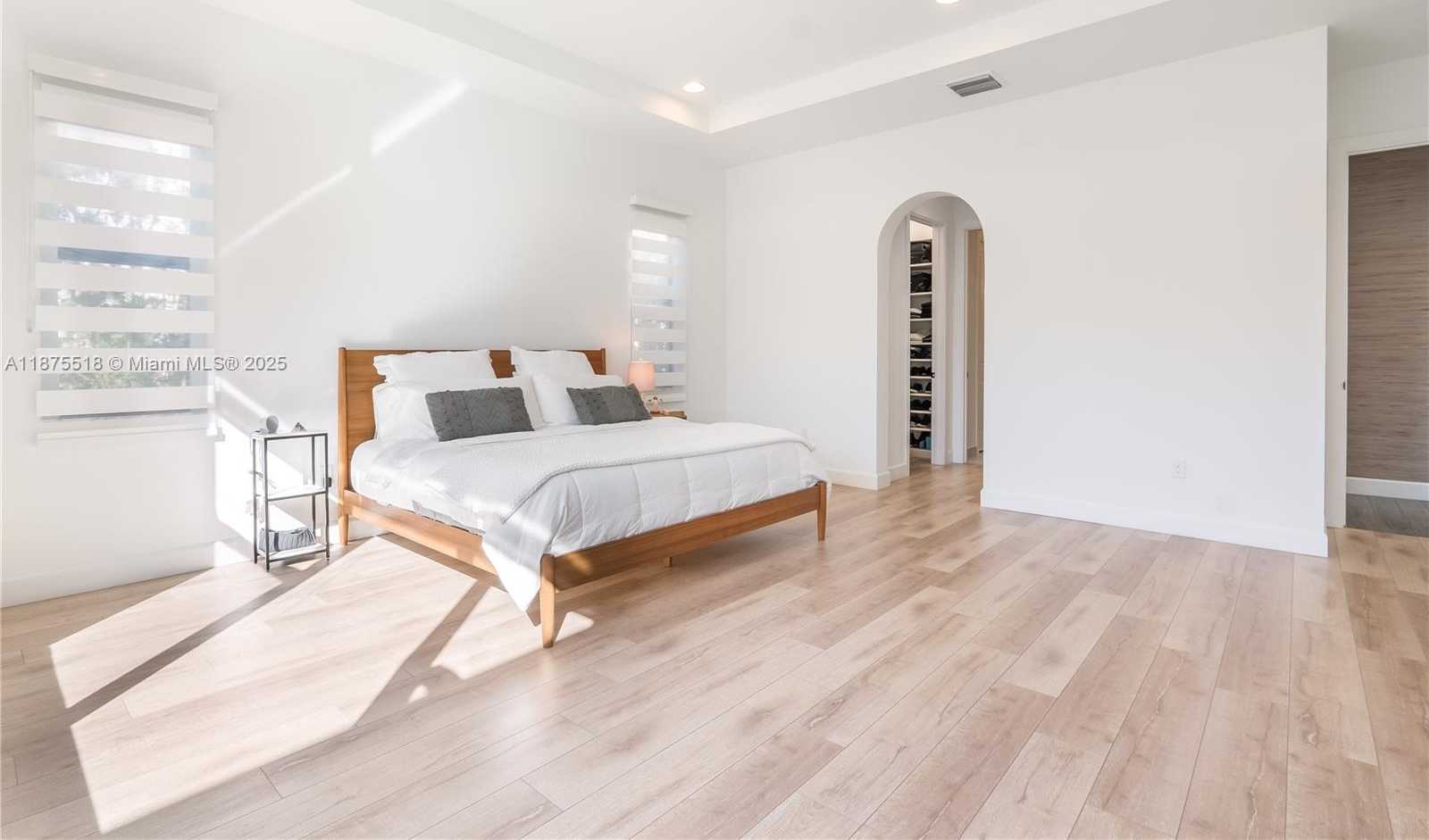 Small Image of 1042 SOUTH WEST 113TH AVE, Pembroke Pines Number 25