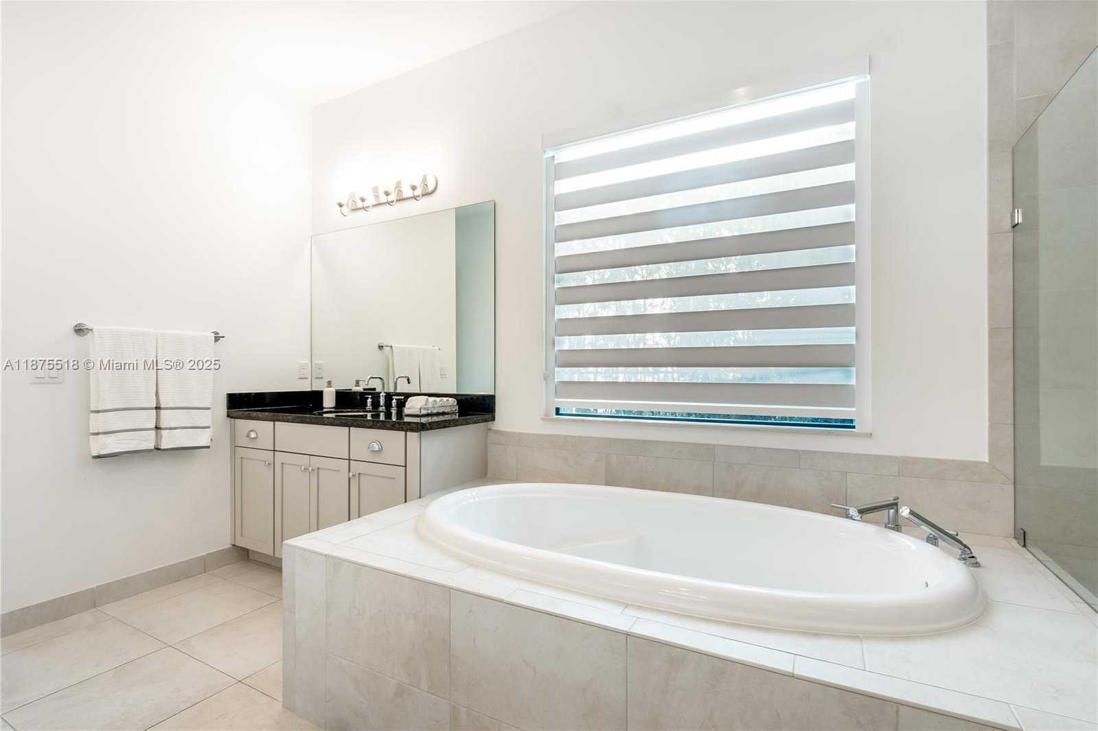 Small Image of 1042 SOUTH WEST 113TH AVE, Pembroke Pines Number 30