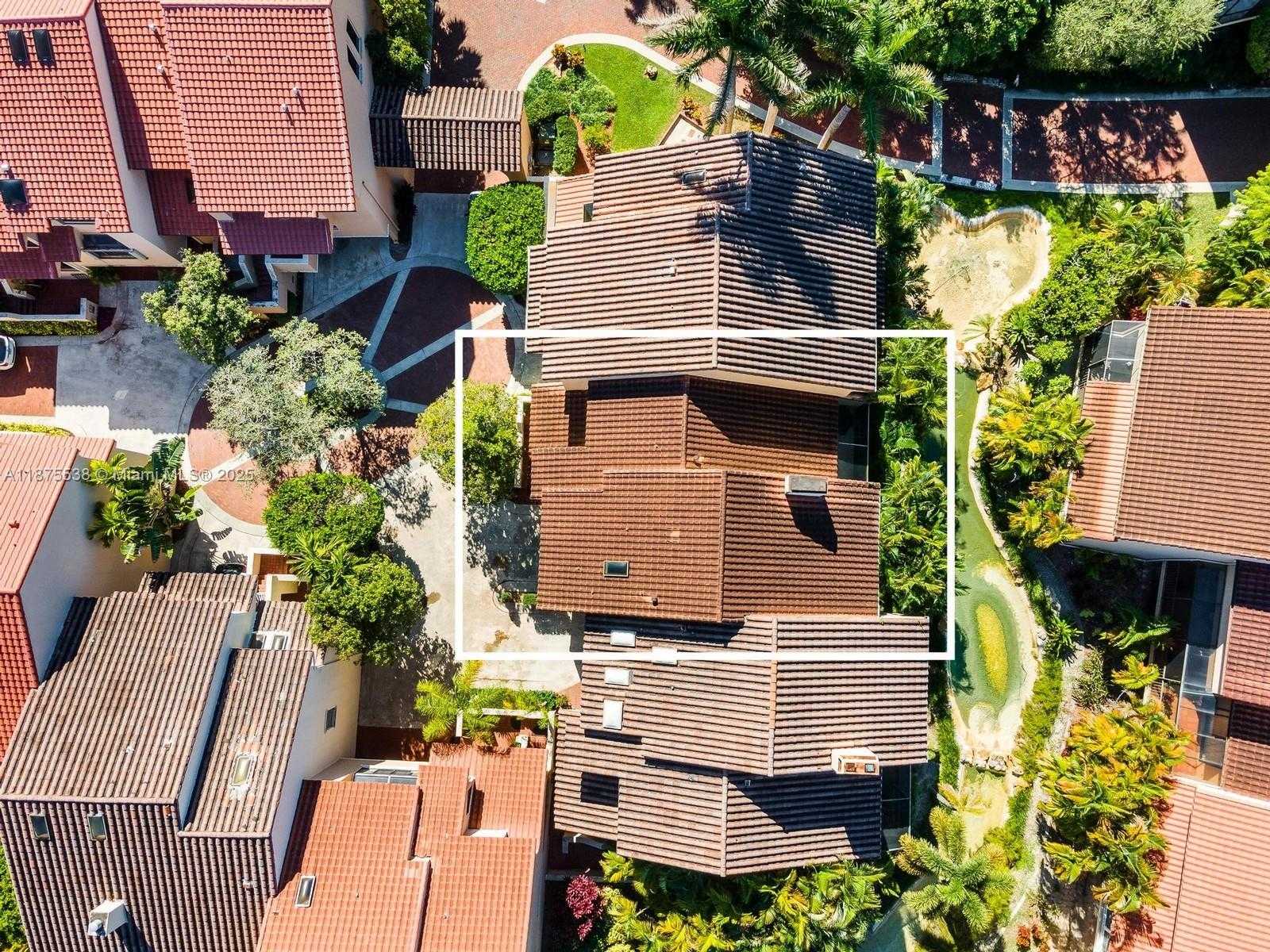 Small Image of 2000 SOUTH BAYSHORE DR #61, Miami Number 28
