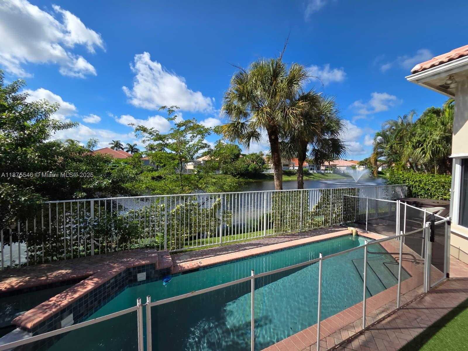 Small Image of 7030 ISLEGROVE PL, Boca Raton Number 5
