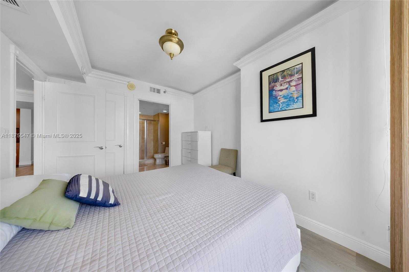 Small Image of 1800 SOUTH OCEAN DR #3607, Hallandale Beach Number 25