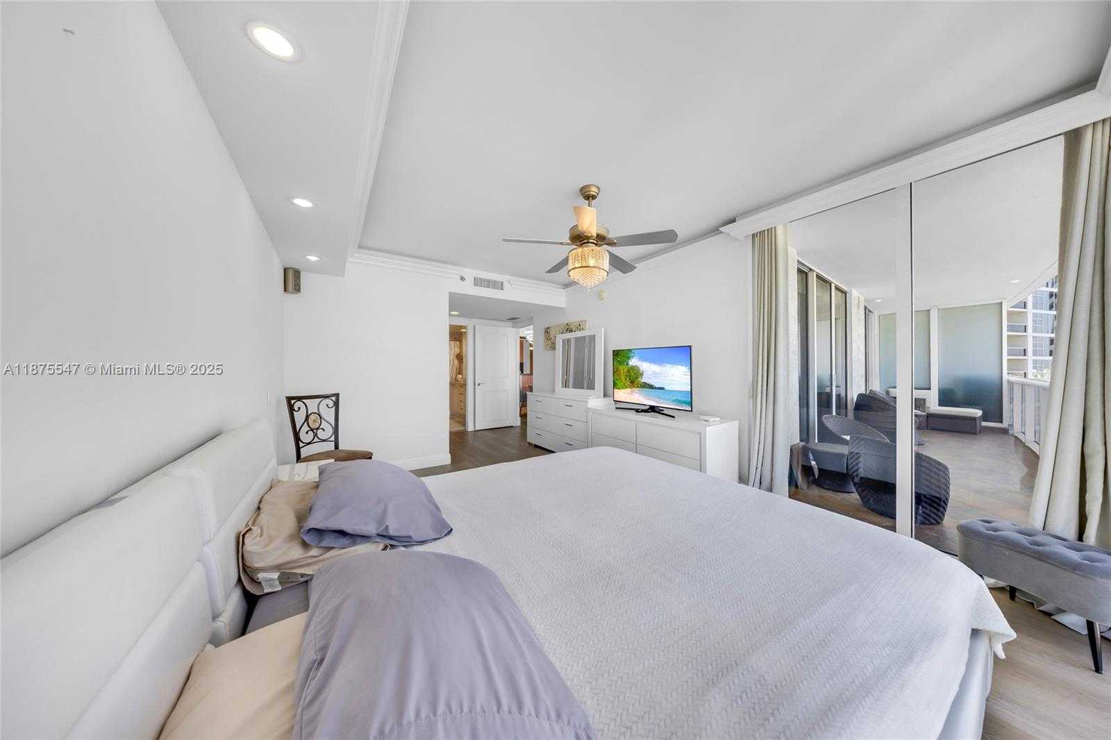 Small Image of 1800 SOUTH OCEAN DR #3607, Hallandale Beach Number 28