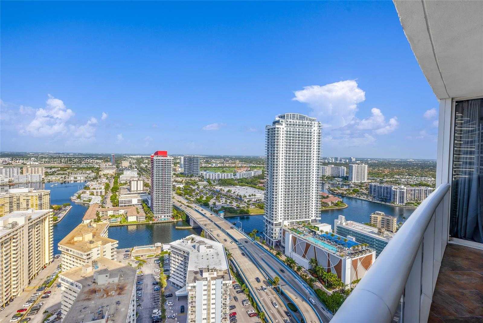 Small Image of 1800 SOUTH OCEAN DR #3607, Hallandale Beach Number 32