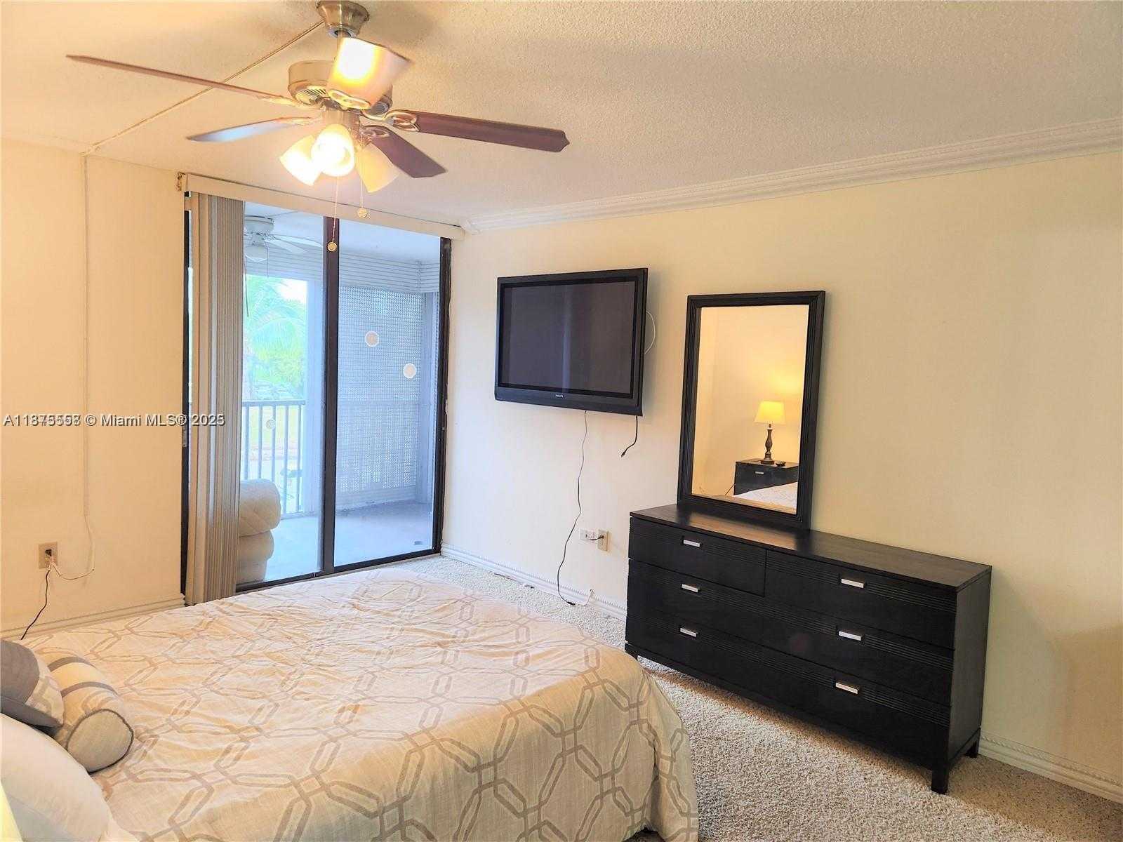 Small Image of 3375 NORTH COUNTRY CLUB DR #203, Aventura Number 11
