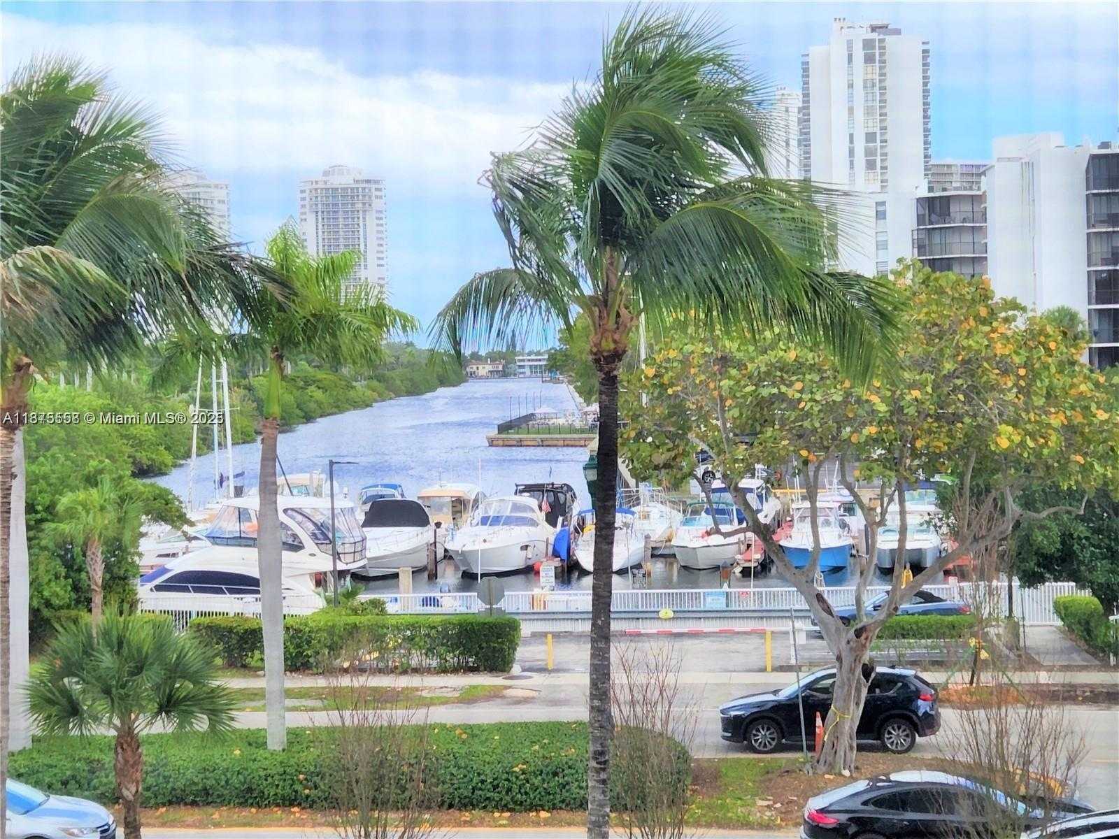 Small Image of 3375 NORTH COUNTRY CLUB DR #203, Aventura Number 13