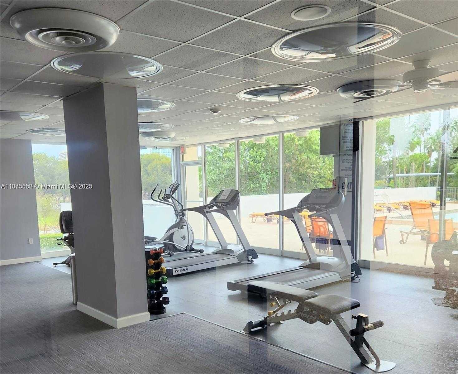 Small Image of 3375 NORTH COUNTRY CLUB DR #203, Aventura Number 17