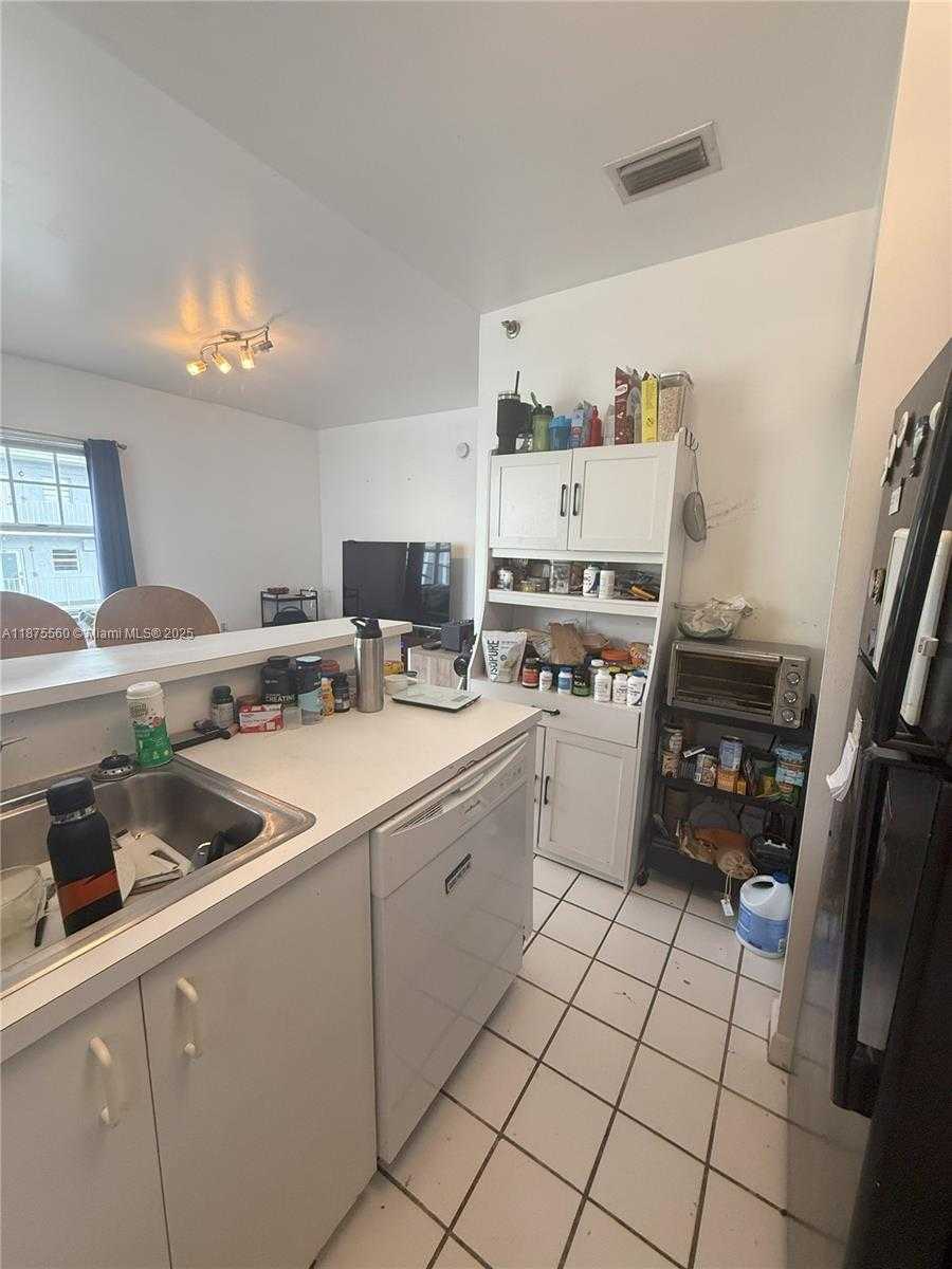 Small Image of 1255 PENNSYLVANIA AVE #311, Miami Beach Number 11