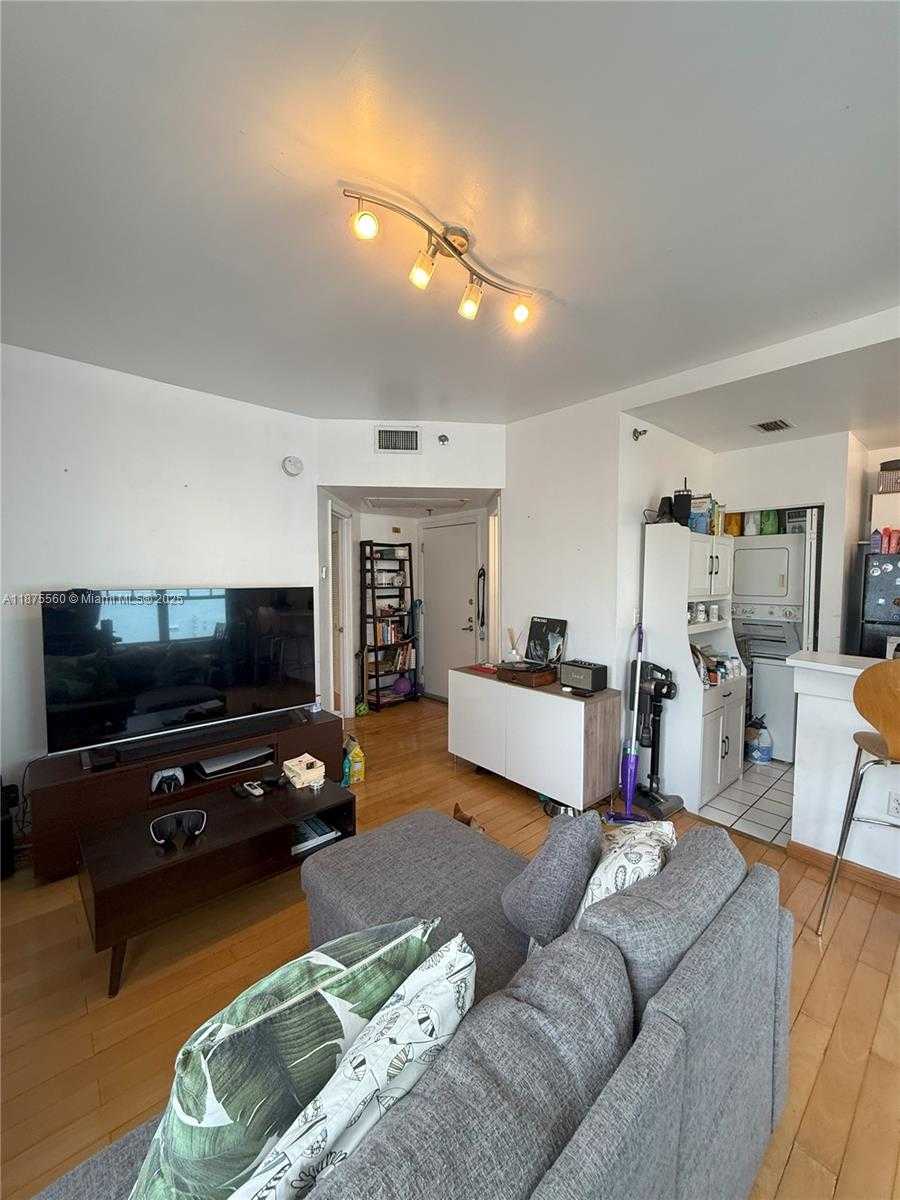 Small Image of 1255 PENNSYLVANIA AVE #311, Miami Beach Number 14