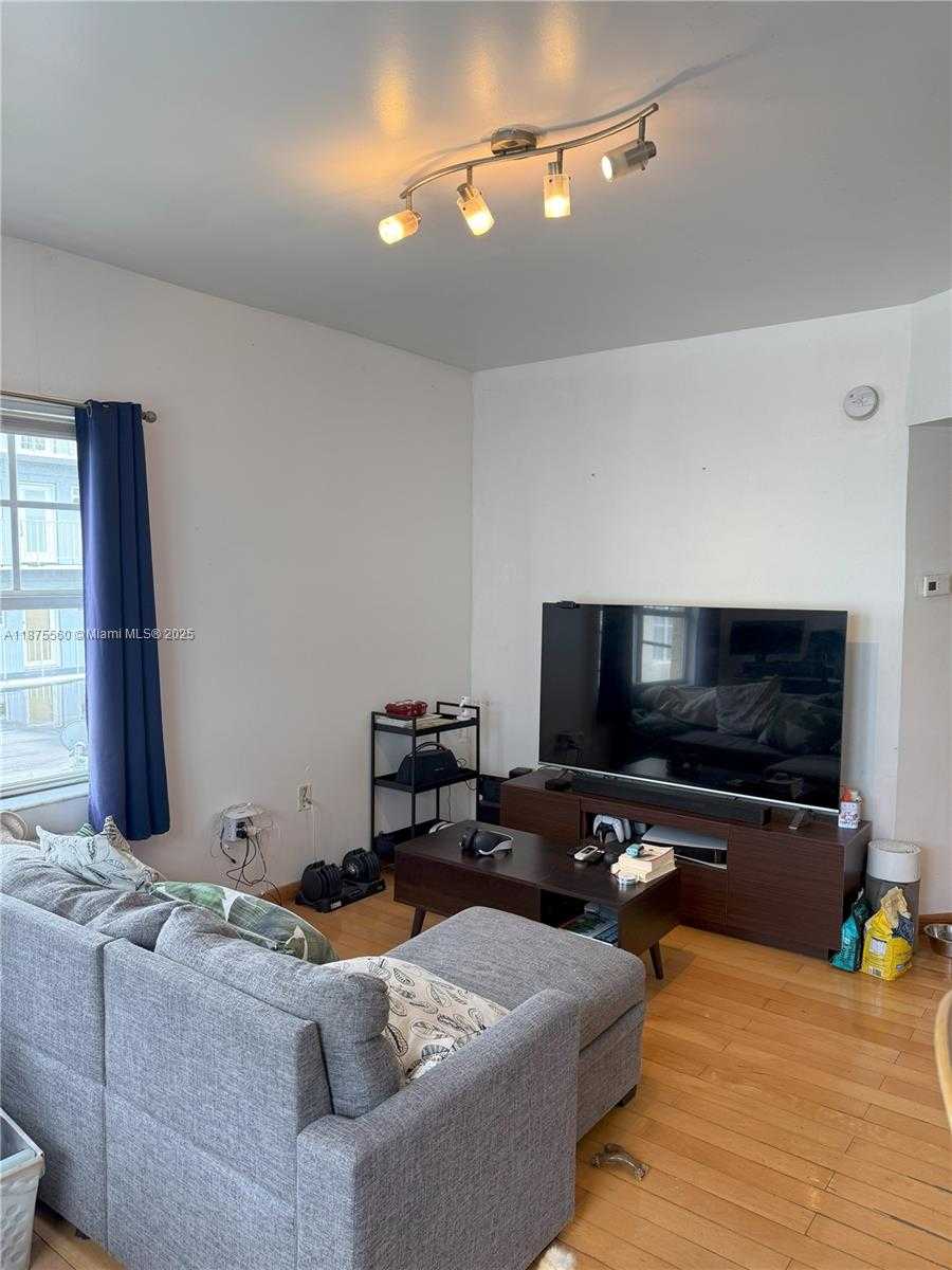 Small Image of 1255 PENNSYLVANIA AVE #311, Miami Beach Number 8