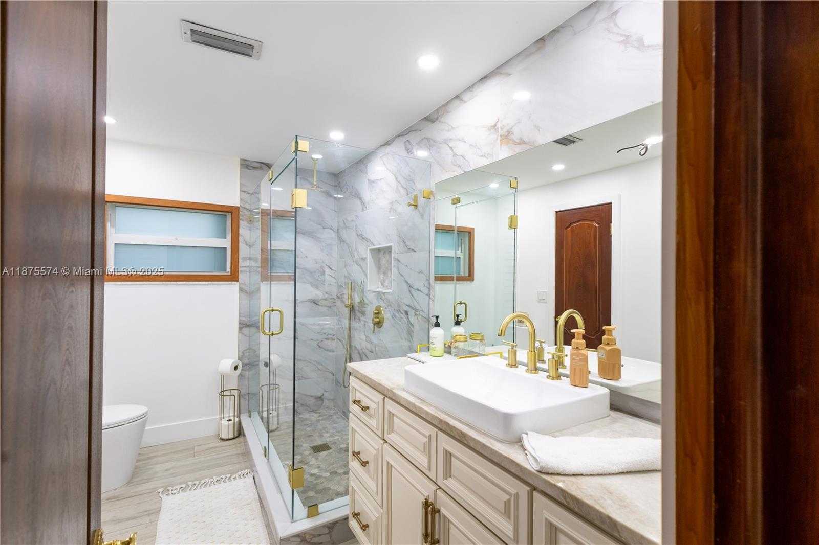 Small Image of 14500 SOUTH WEST 17TH CT, Davie Number 20