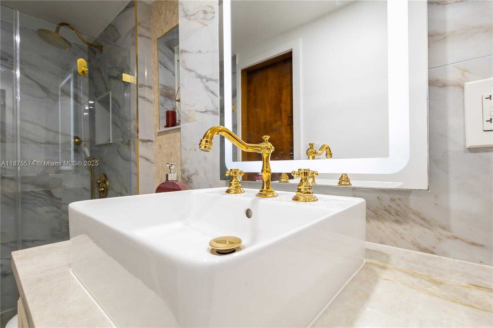 Small Image of 14500 SOUTH WEST 17TH CT, Davie Number 25