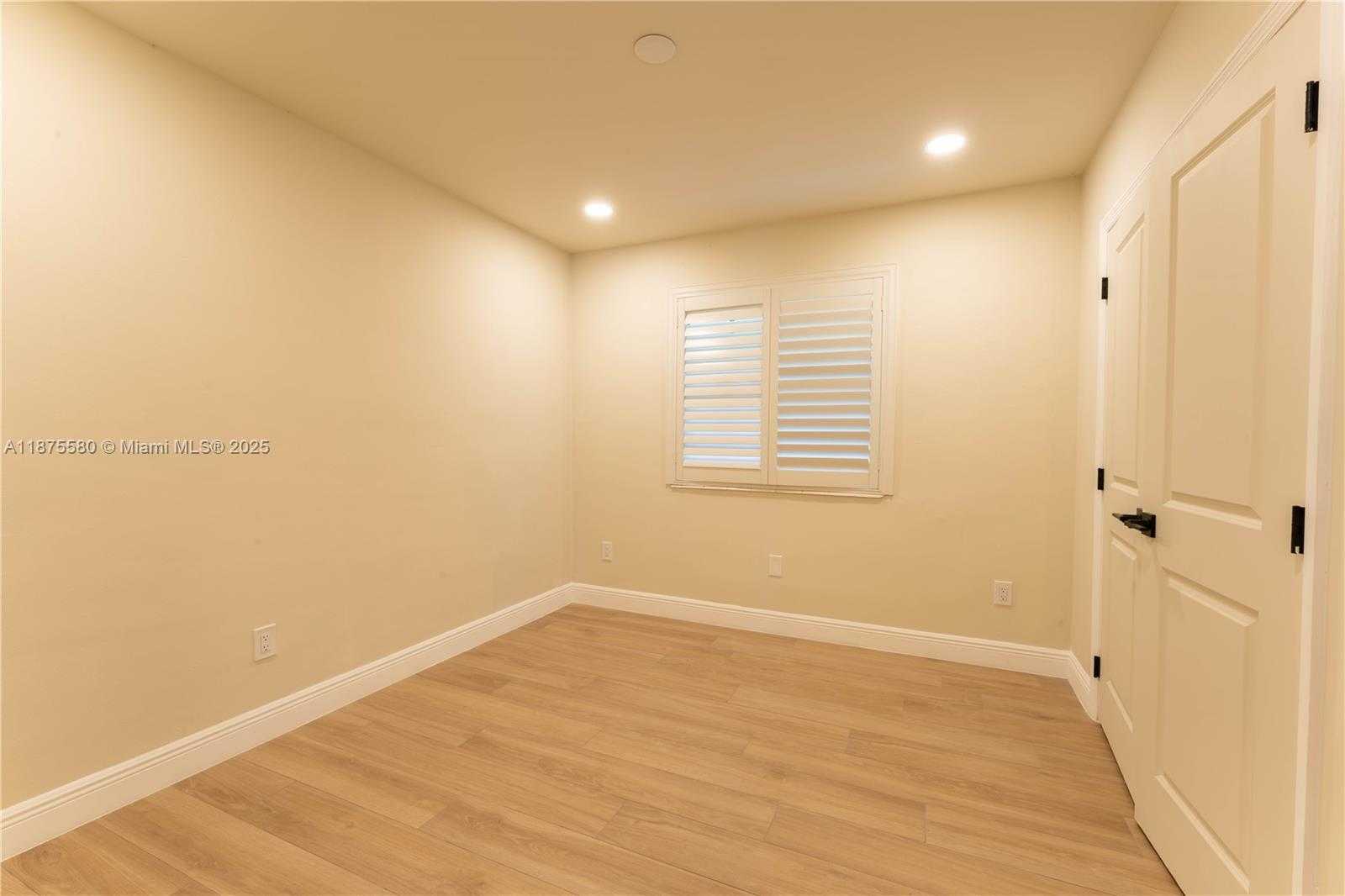Small Image of 7361 SOUTH WEST 115TH ST, Pinecrest Number 12