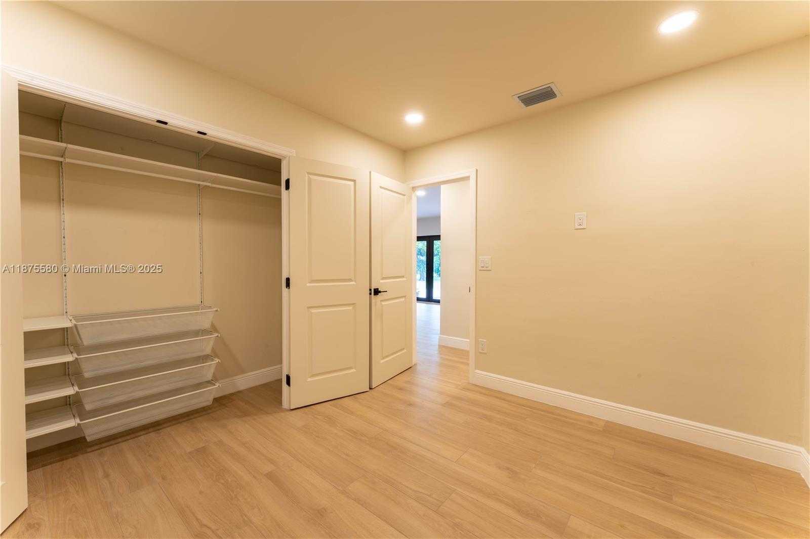 Small Image of 7361 SOUTH WEST 115TH ST, Pinecrest Number 13