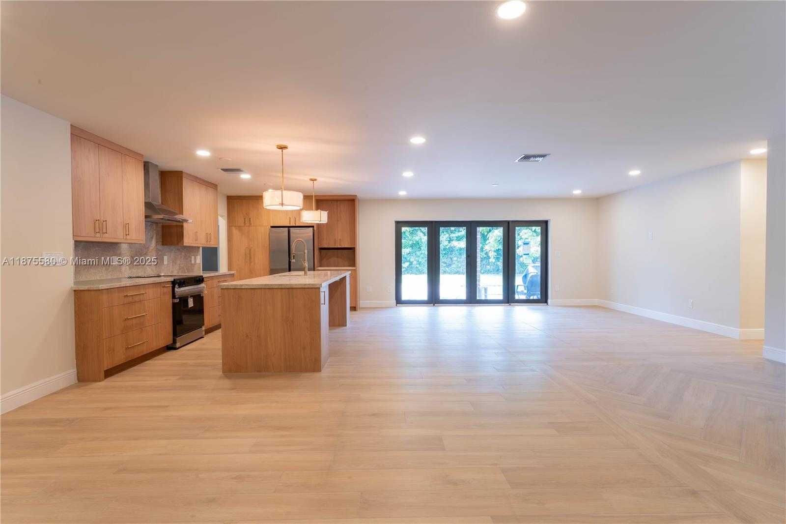 Small Image of 7361 SOUTH WEST 115TH ST, Pinecrest Number 7