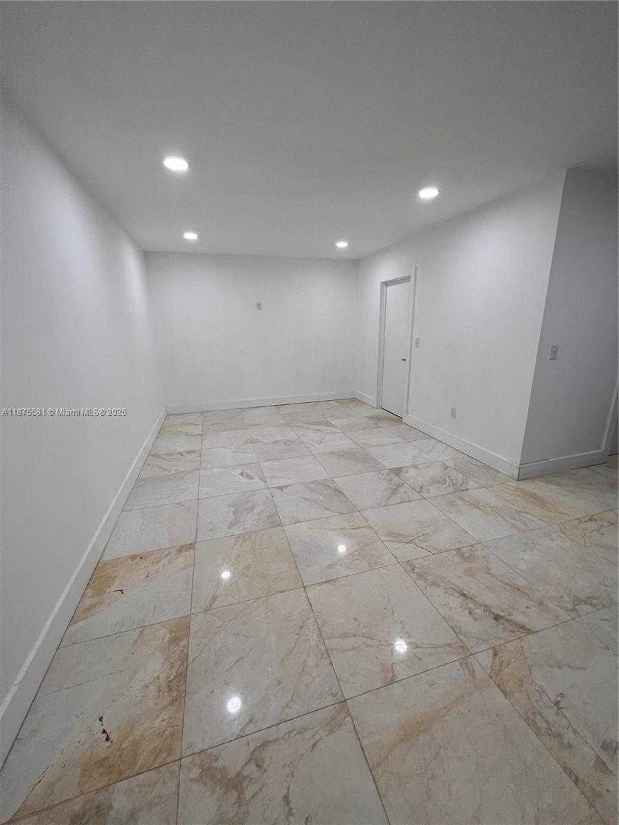 Small Image of 1723 JACKSON ST #2, Hollywood Number 7