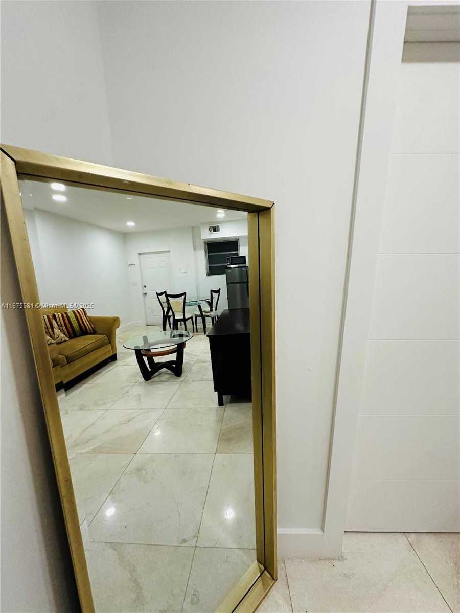 Small Image of 1723 JACKSON ST #2, Hollywood Number 8