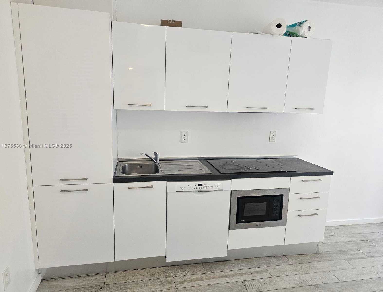 Small Image of 811 JEFFERSON AVE #202, Miami Beach Number 3