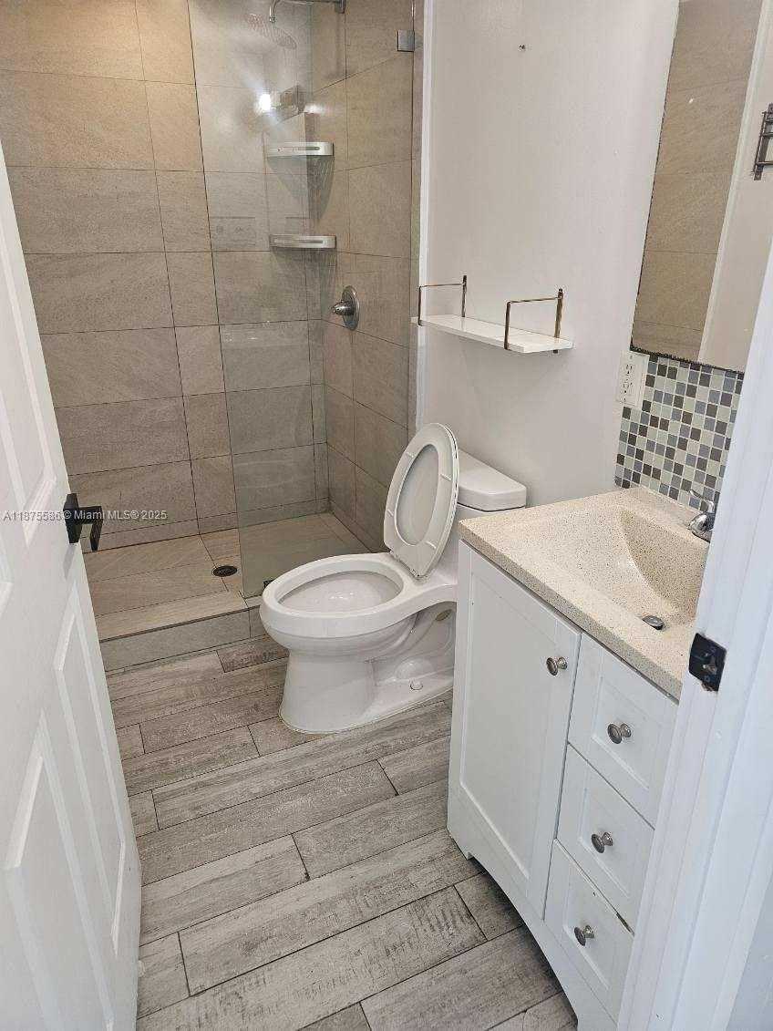 Small Image of 811 JEFFERSON AVE #202, Miami Beach Number 4