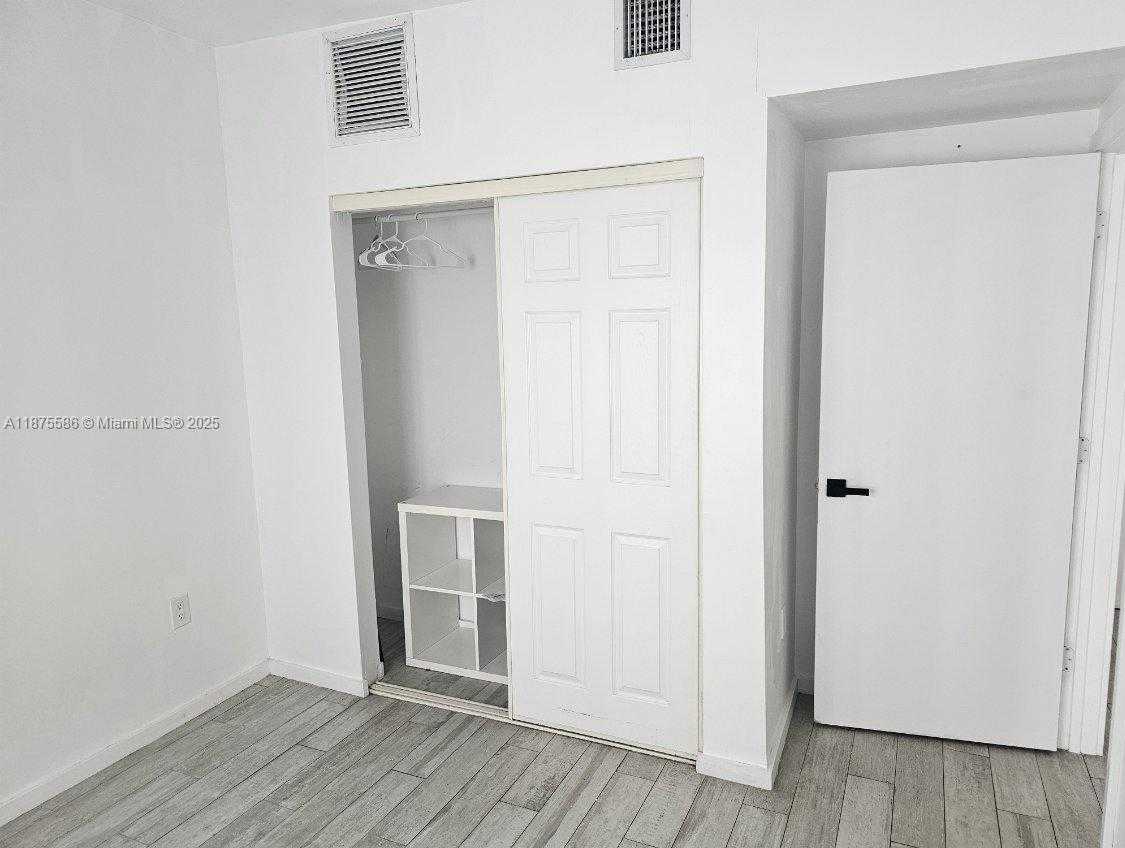 Small Image of 811 JEFFERSON AVE #202, Miami Beach Number 7