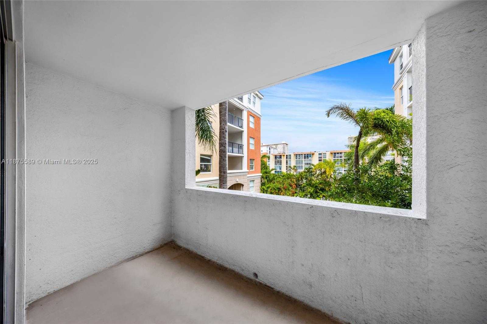 Small Image of 17125 NORTH BAY RD #3301, Sunny Isles Beach Number 14