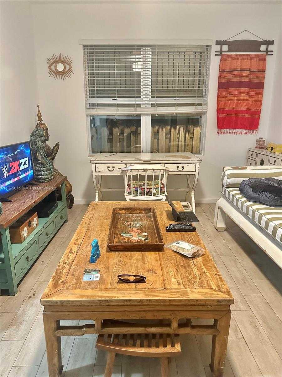 Small Image of 1611 MERIDIAN AVE #103, Miami Beach Number 10