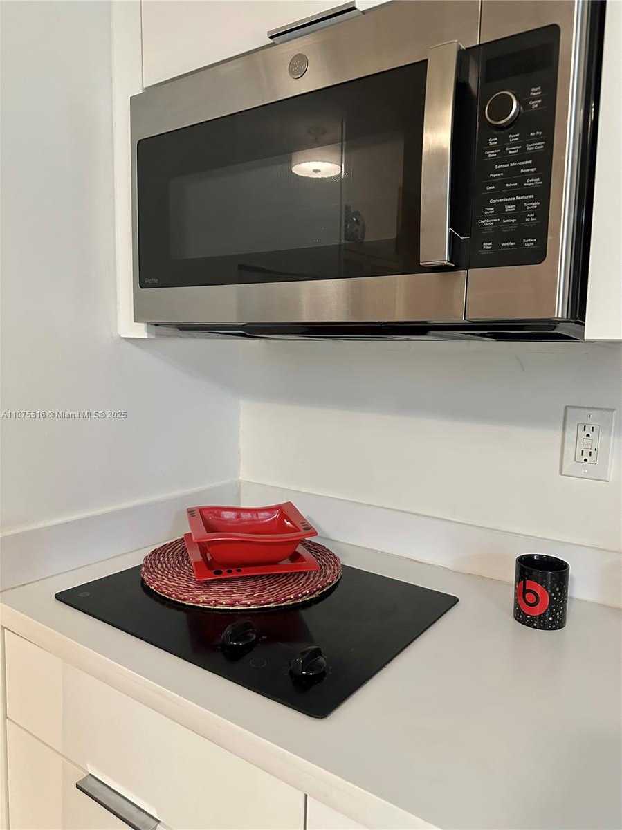 Small Image of 1611 MERIDIAN AVE #103, Miami Beach Number 5